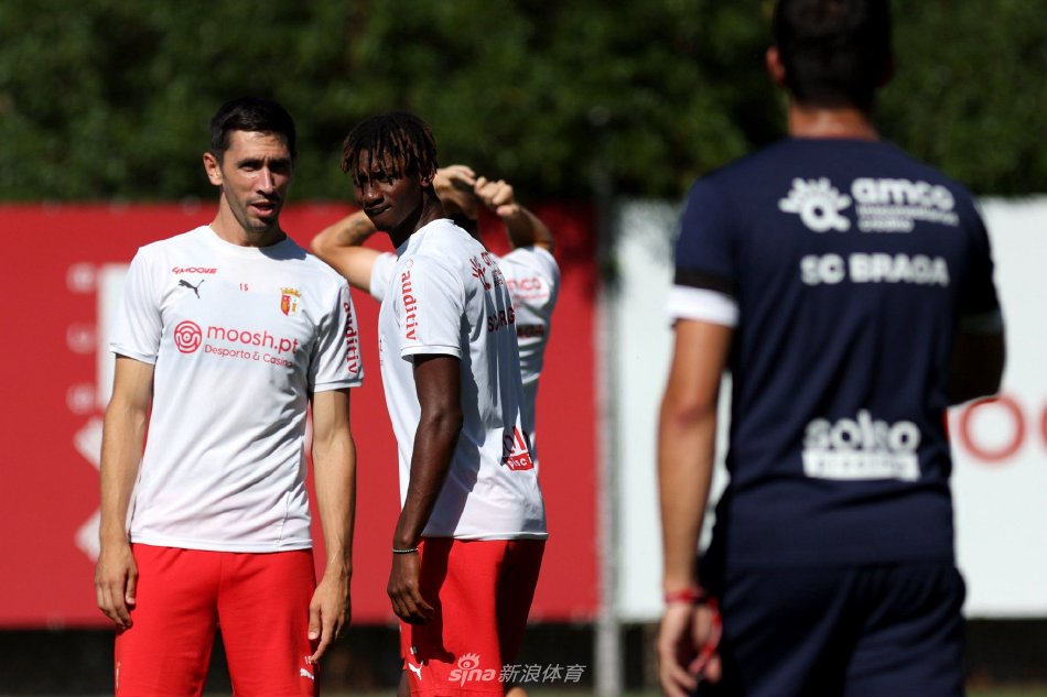 处于较低水 处于较低水