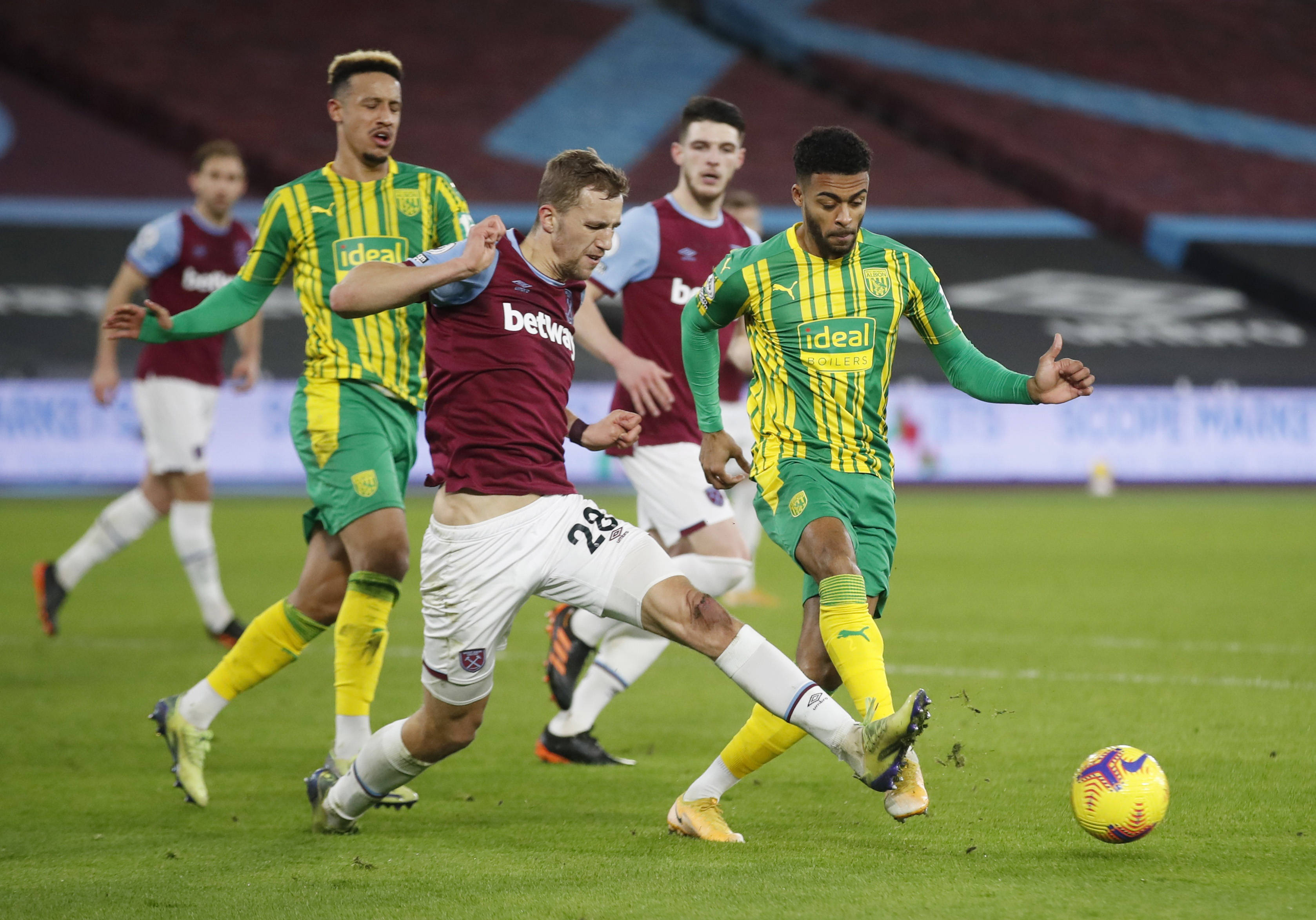 尤其是在赛 尤其是在赛