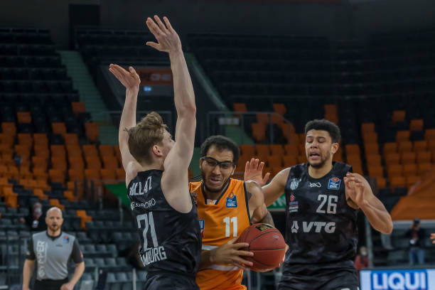 尤其是在面 尤其是在面